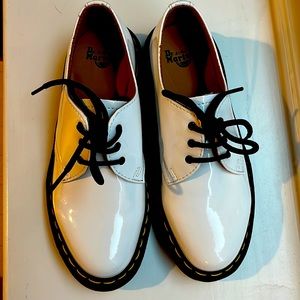 DR. MARTENS 1461 CLASSIC OXFORD - WOMEN'S Size 7 - never used